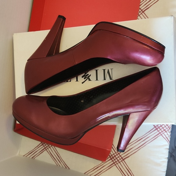 Mixit fauna red pumps used 8 1/2 - Picture 5 of 12